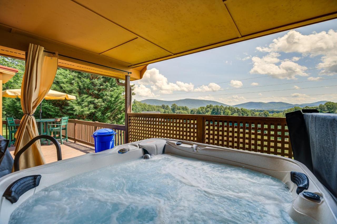 Blue Ridge Mountain Cabin With Views And Hot Tub Sparta Exterior photo